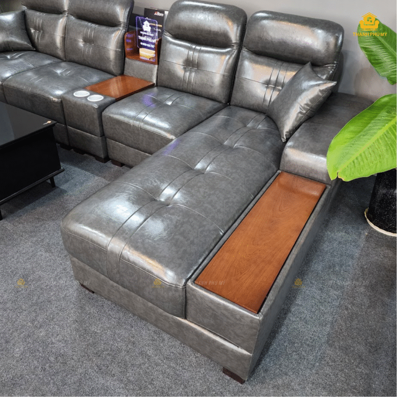 Phần đệm và phần tựa lưng được may chỉ trang trí tạo điểm nhấn