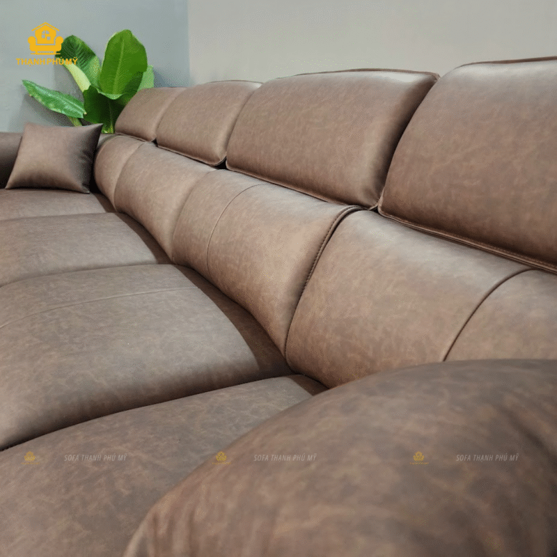 Thiết kế tựa lưng cao êm bồng bềnh cho trải nghiệm thư giãn cực đã – hình ảnh được thiết lập bối cảnh và chụp tại Showroom Sofa Thạnh Phú Mỹ chi nhánh Buôn Ma Thuột | Sofa Buôn Ma Thuột | Sofa BMT
