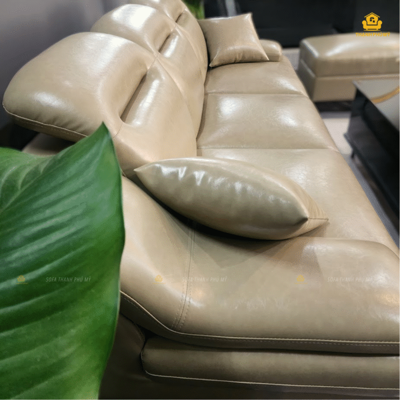 Mỗi người có chiều cao và thói quen ngồi khác nhau. Tựa đầu tùy chỉnh giúp lấp đầy khoảng trống giữa vai và đầu một cách chính xác, cho phép các cơ ở vùng cổ và vai được thả lỏng hoàn toàn. Điều này giúp giảm thiểu tối đa tình trạng mỏi cổ, đau vai gáy khi ngồi lâu.