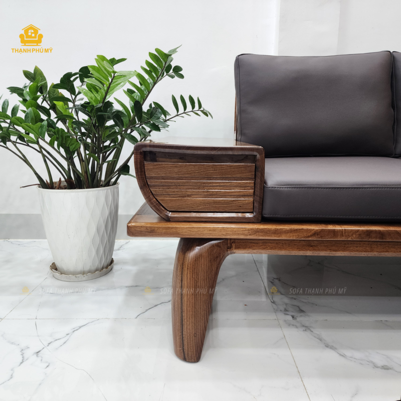 Khách hàng được đổi màu da theo bảng catalogue không phát sinh phụ phí. Quy trình phục vụ khép kín từ khảo sát, tư vấn bản vẽ đến sản xuất, lắp đặt và bảo hành tận công trình.