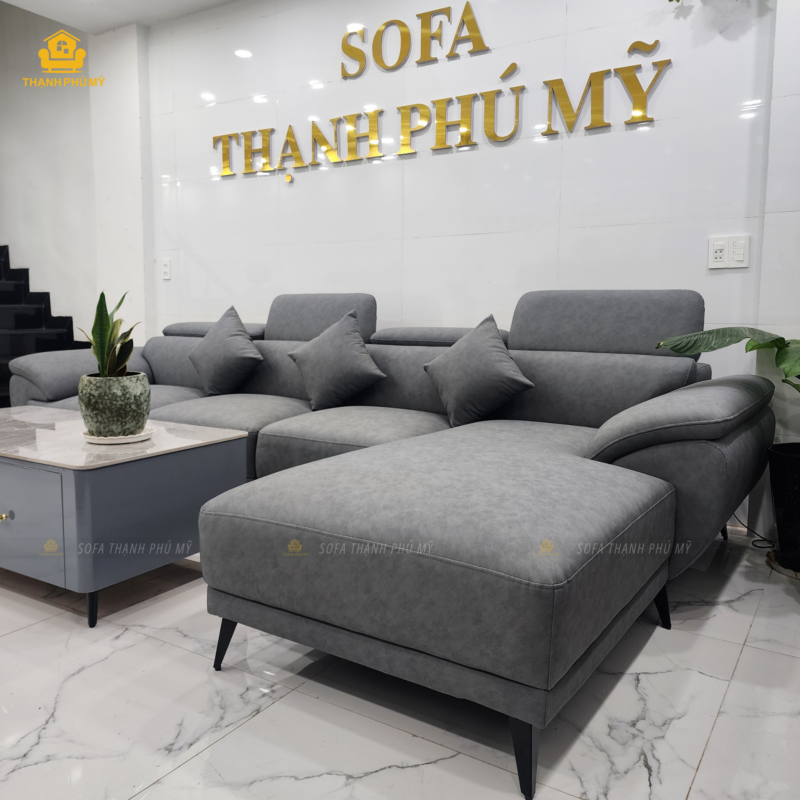 Tại Nội Thất Thạnh Phú Mỹ, khách hàng hoàn toàn có thể ghé trực tiếp showroom 3 tầng tại số 116 Trần Phú để tận tay sờ chất liệu da, ngồi thử độ nảy của nệm và kiểm tra kết cấu khung của hàng trăm mẫu có sẵn. Các sản phẩm tại cửa hàng bao quát nhiều phân khúc, từ 3,9 triệu đến 139 triệu.