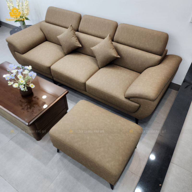 Cấu hình văng 3 chỗ (2m6) kết hợp đôn rời (60x80cm) giúp gia chủ linh hoạt chuyển đổi thành góc chữ L. Giải pháp tối ưu diện tích cho khách hàng đặt đóng sofa theo yêu cầu tại Buôn Ma Thuột.