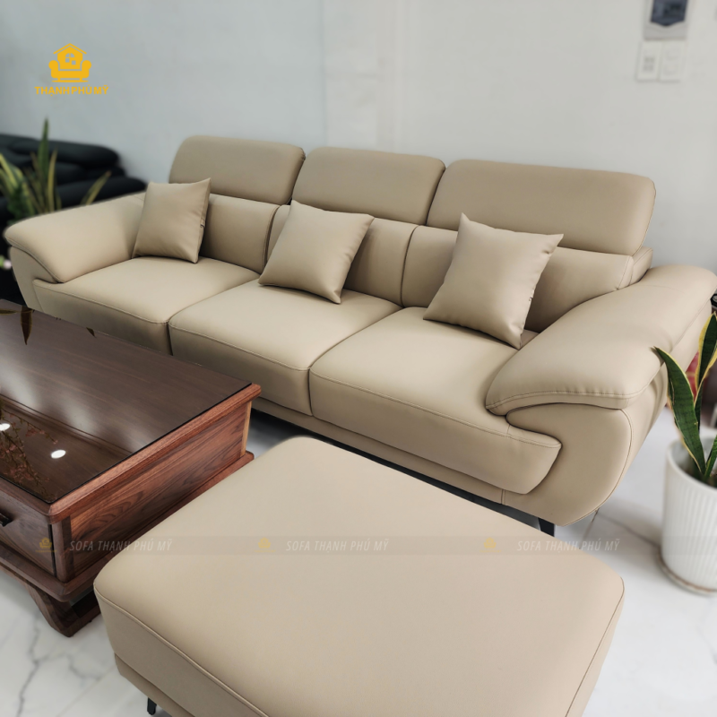 Cận cảnh bề mặt da Microfiber màu be và gối tựa đồng màu