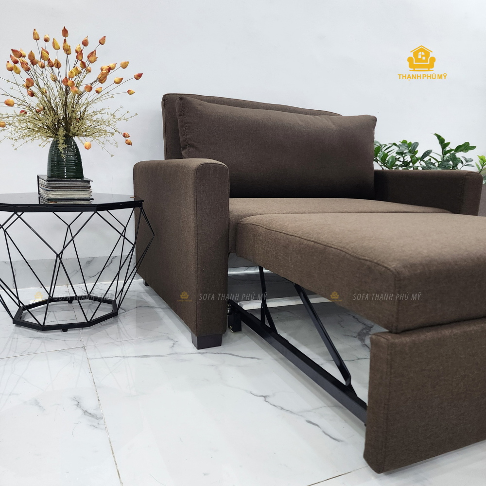 Hệ khung kim loại của phần giường kéo khi sofa được mở.