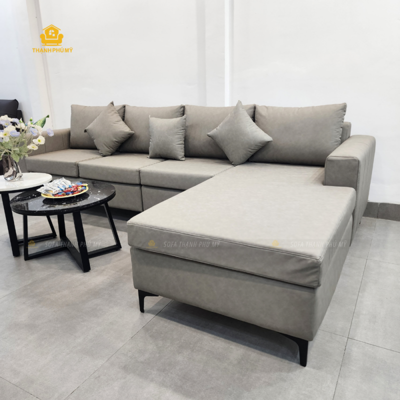 Sofa góc L Simili 2m8 x 1m8 màu xám be sáng, giá bán 11,9 triệu đồng.